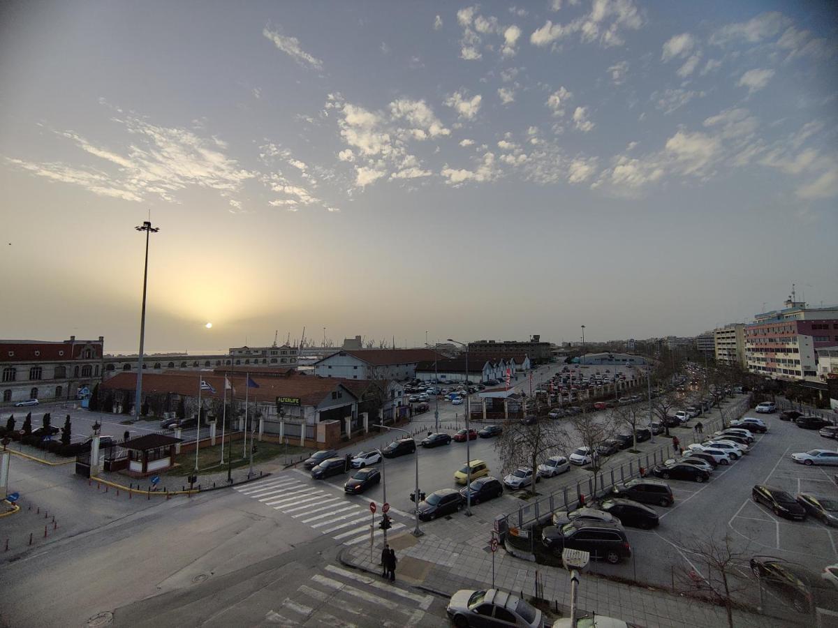 Celestial Luxury Skg Port Apartment Thessaloniki Exterior photo